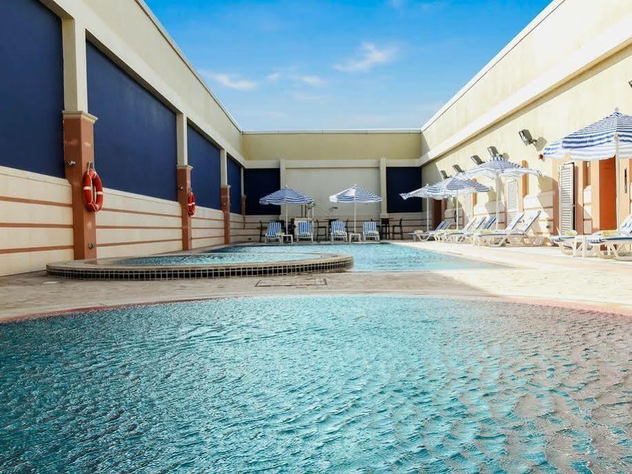 Danat Capital Hotel Abu Dhabi Luaran gambar