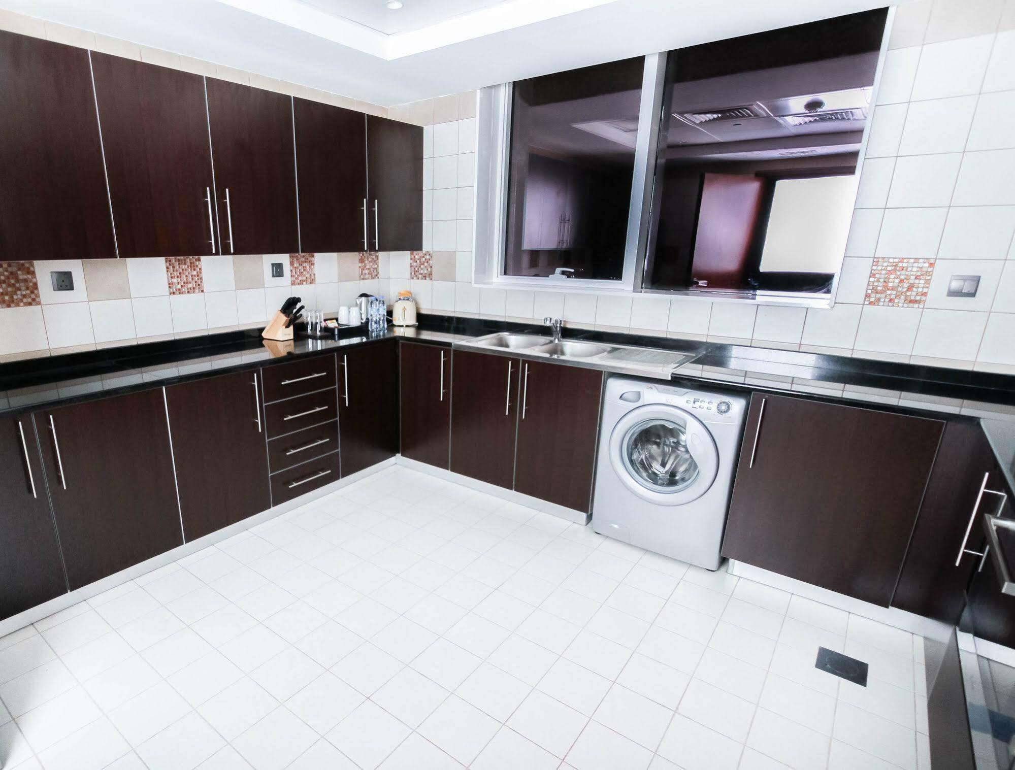 Danat Capital Hotel Abu Dhabi Luaran gambar